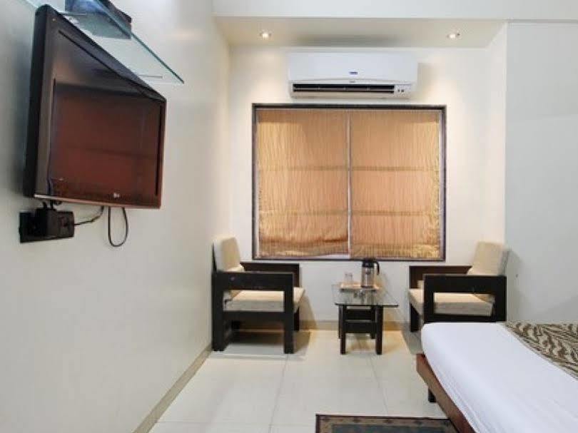 Treebo Trend Royal Kourt Aurangabad Hotel Bagian luar foto